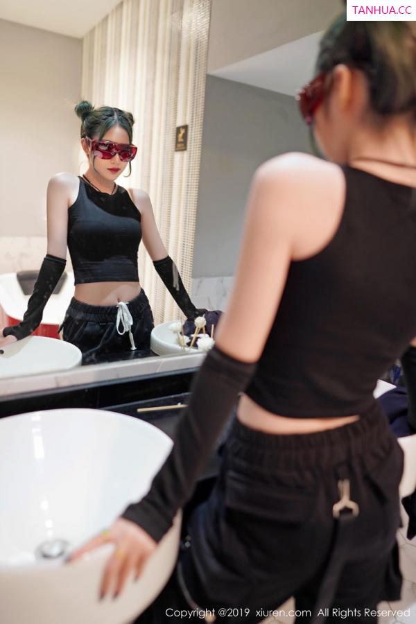 贾诗晗 小樱和 [XIUREN]高清写真图 2019.08.26 贾诗晗第2张图片